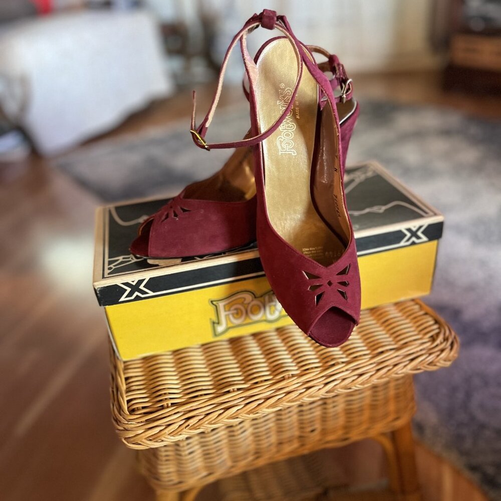 Footworks 80s Wine Suede Pumps with Ankle Straps - 9N